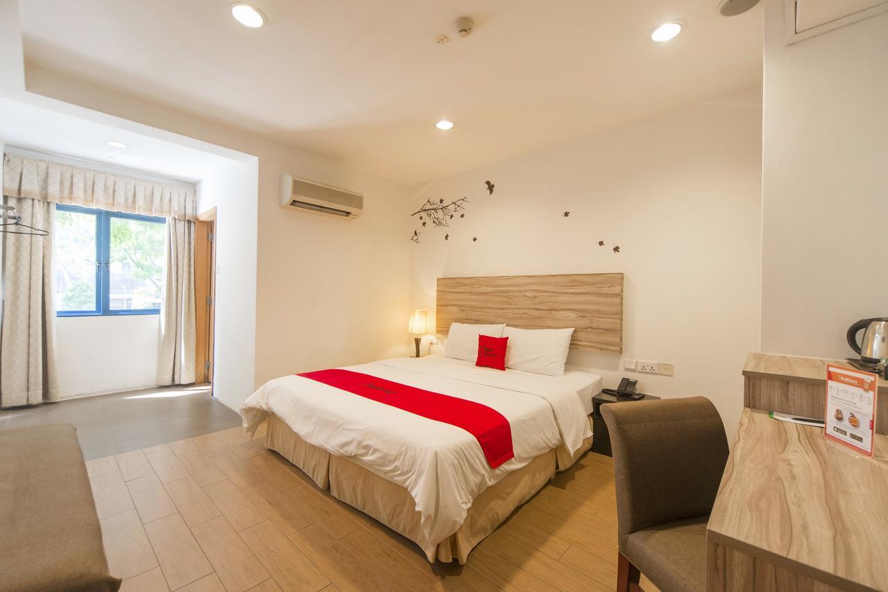 Reddoorz Plus @ Victoria Street Singapore Bagian luar foto