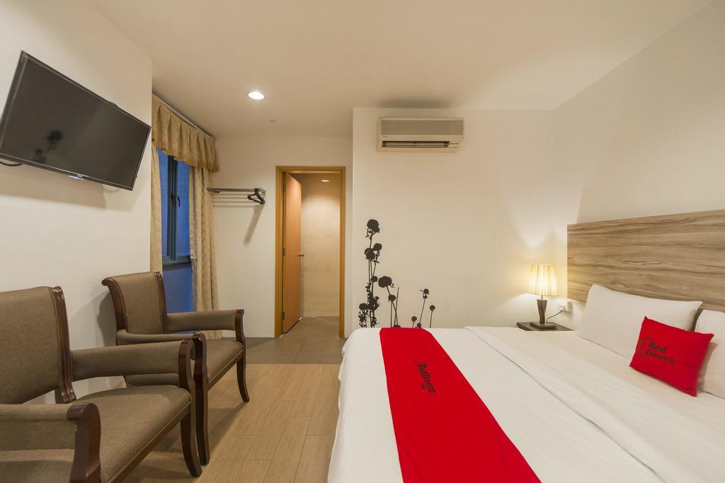 Reddoorz Plus @ Victoria Street Singapore Bagian luar foto