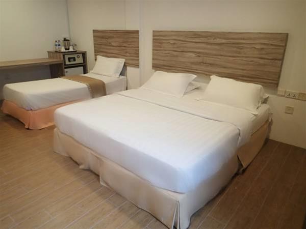 Reddoorz Plus @ Victoria Street Singapore Bagian luar foto